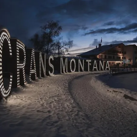 Apartment Ace Location With Pool & Sauna