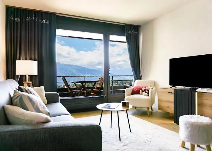 Ace Location With Pool & Sauna