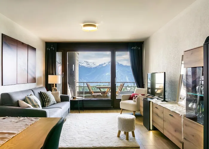 Ace Location With Pool & Sauna